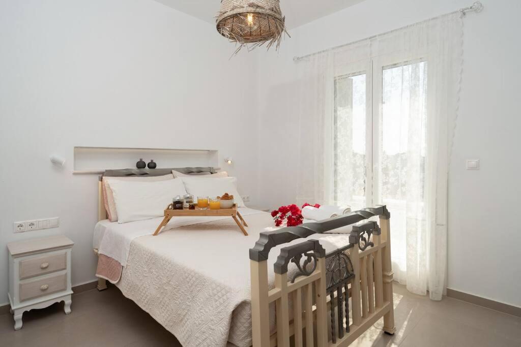 Santa Maria Mare Villa Naousa (Paros)