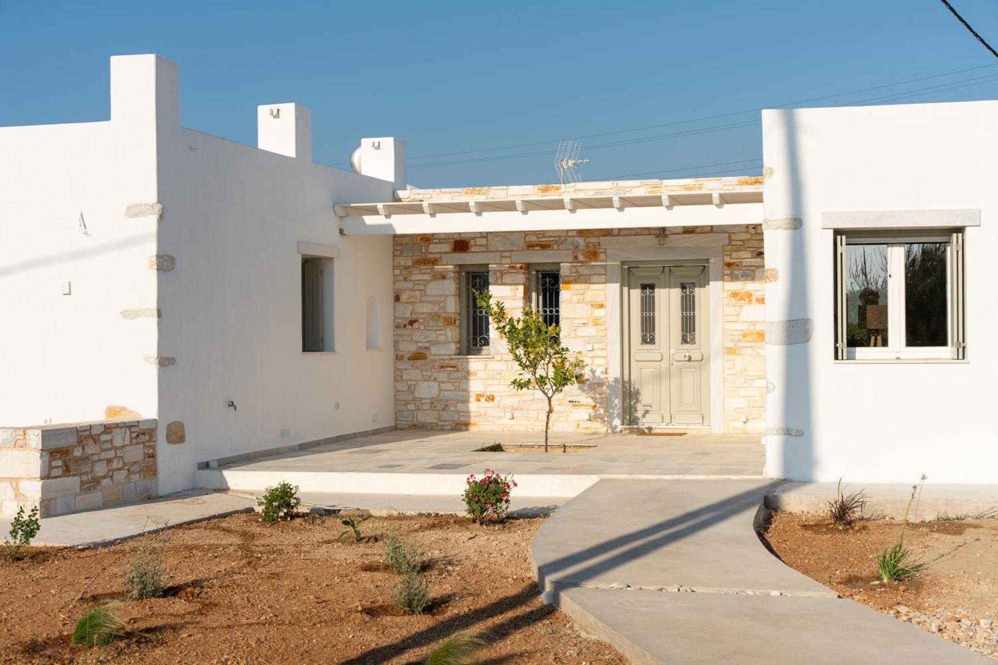 Santa Maria Mare Villa Naousa (Paros)