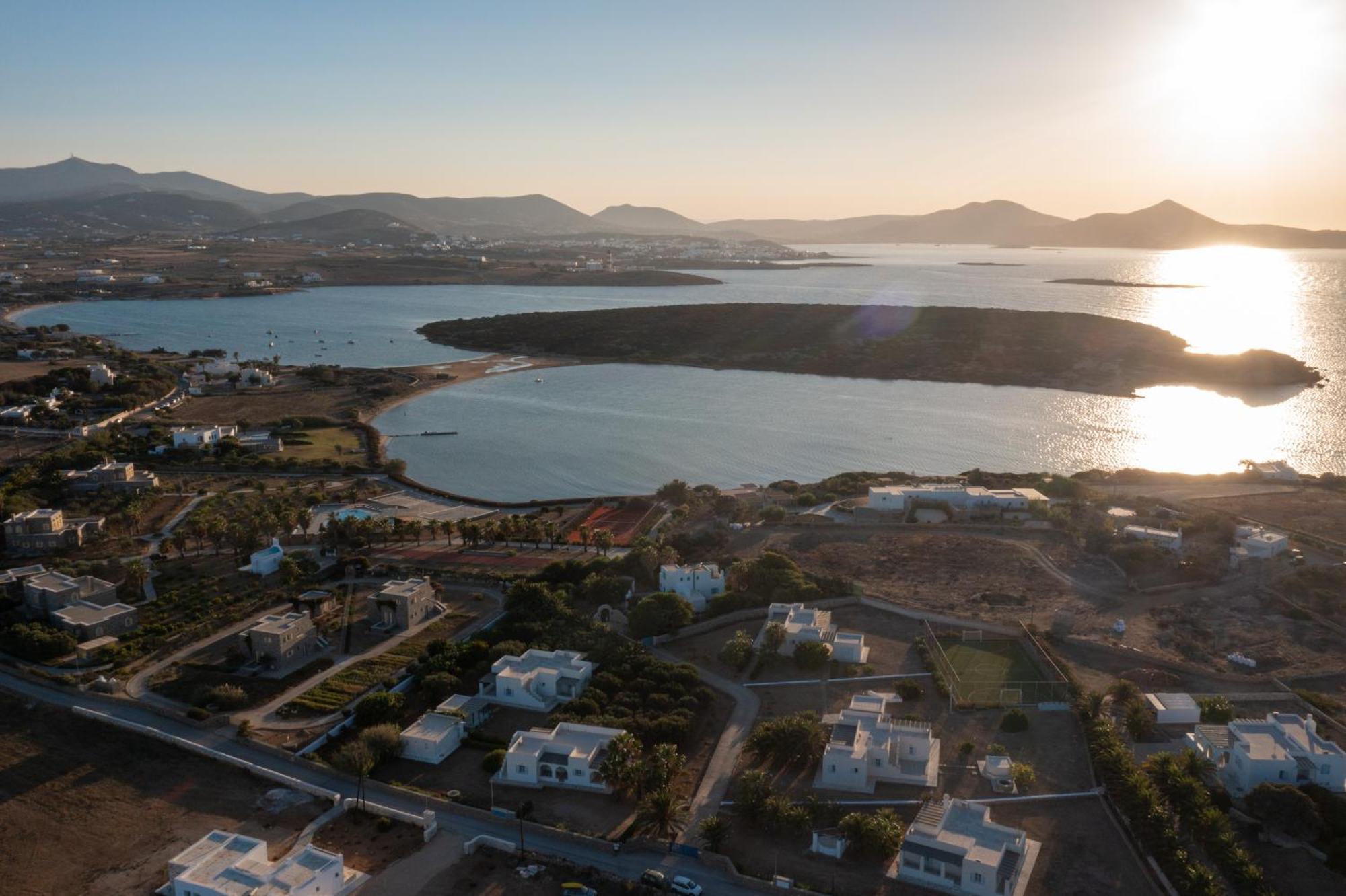 Santa Maria Mare * Naousa (Paros)
